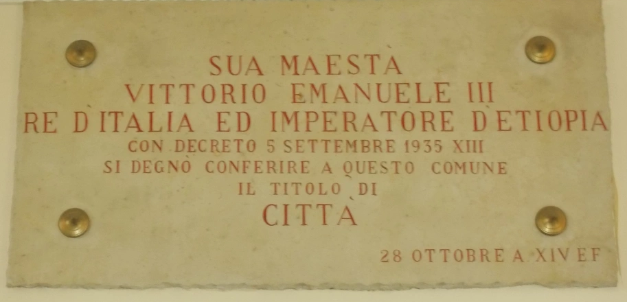 epigrafe-palazzo-comunale